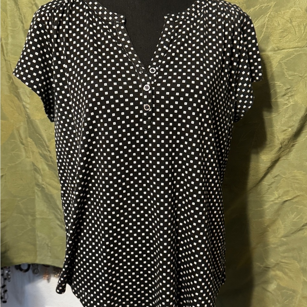 Liz Claiborne Women’s Black and White Polka Dot Blouse Sz L